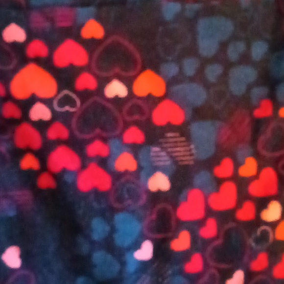 LuLaRoe TC heart leggings - Picture 3 of 3